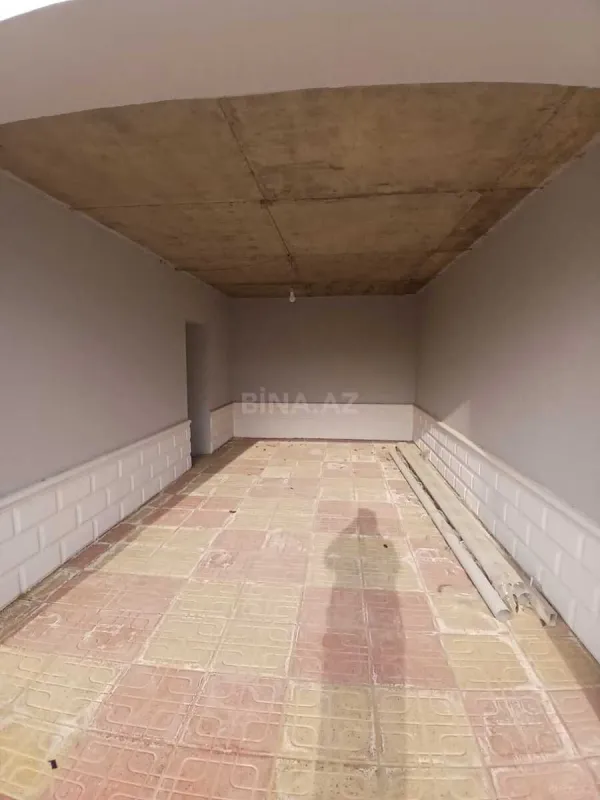 Satılır 7 otaqlı həyət evi 240 m²