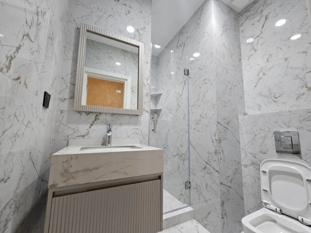 Satılır 3 otaqlı mənzil 117 m²