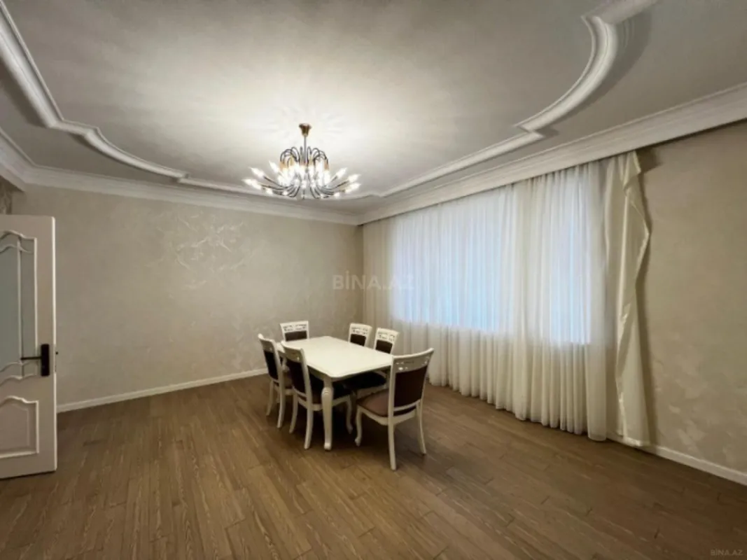 Satılır 3 otaqlı mənzil 117 m²