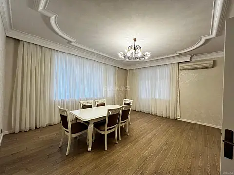 Satılır 3 otaqlı mənzil 117 m²