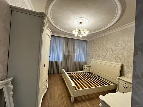 Satılır 3 otaqlı mənzil 117 m²