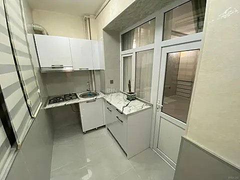 Satılır 2 otaqlı mənzil 81 m²