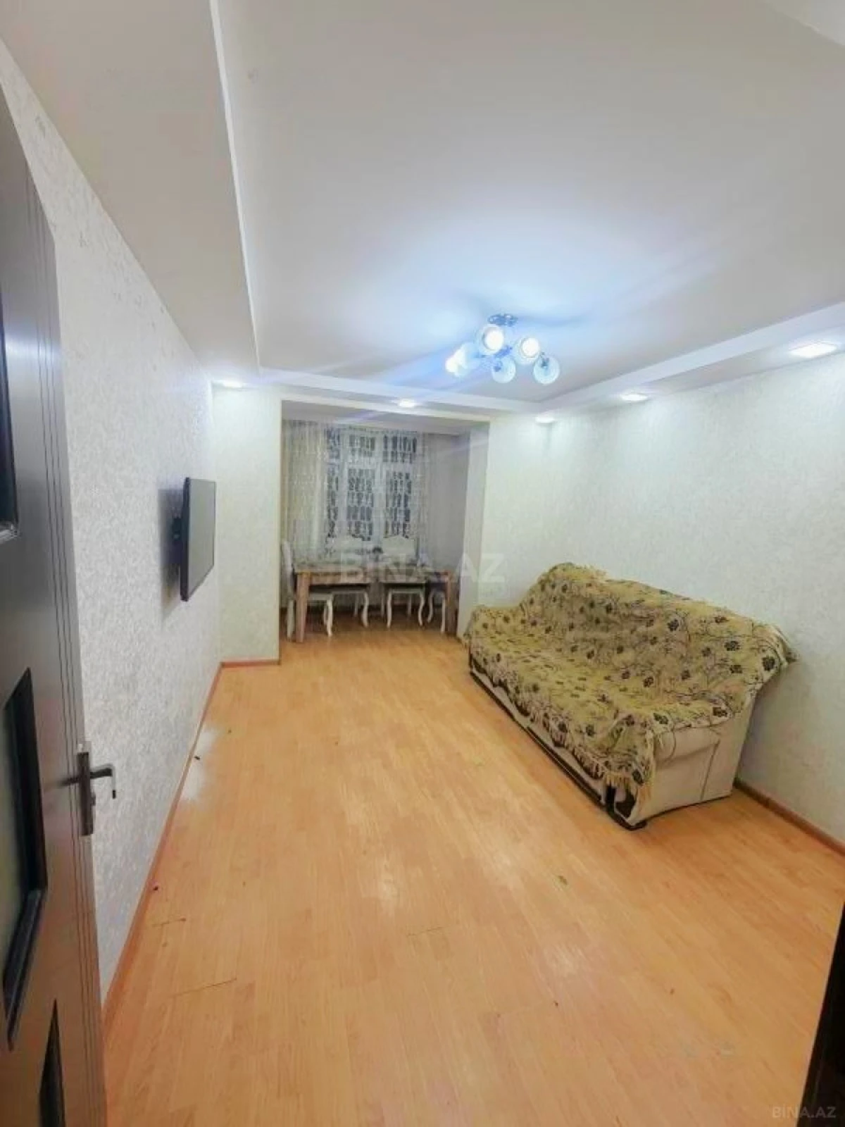 Satılır 2 otaqlı mənzil 60 m²