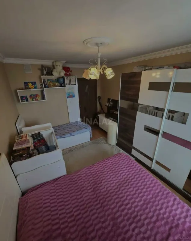 Satılır 2 otaqlı mənzil 67 m²