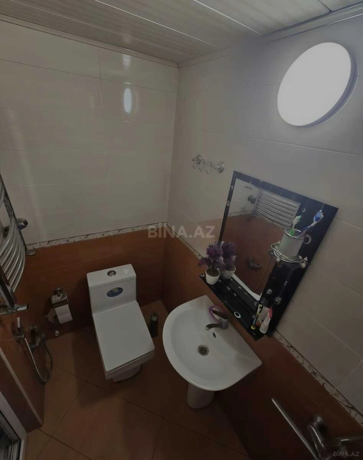 Satılır 2 otaqlı mənzil 67 m²