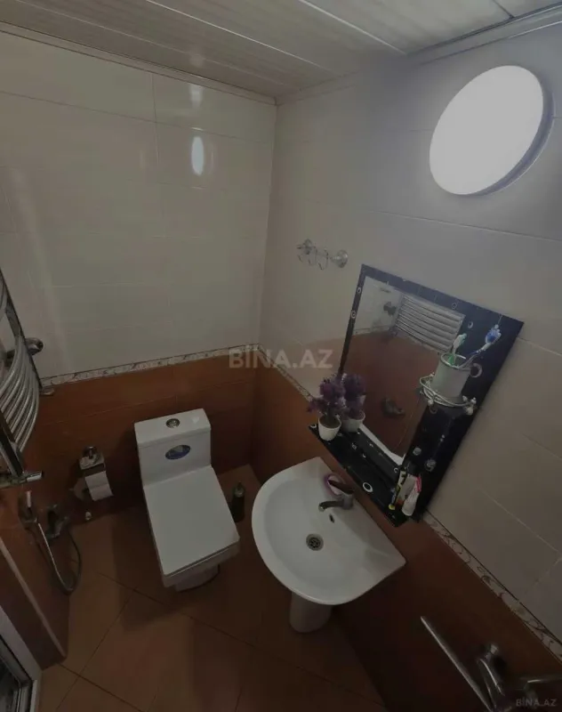 Satılır 2 otaqlı mənzil 67 m²