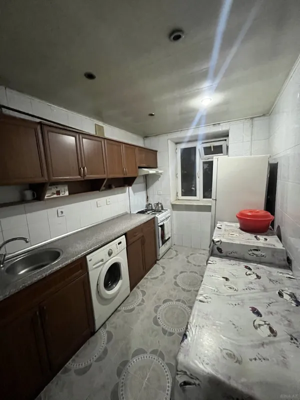 Kirayə verilir 2 otaqlı mənzil 60 m²