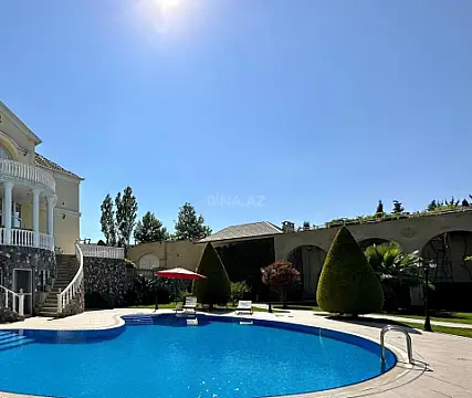 Kirayə verilir 6 otaqlı həyət evi 500 m²