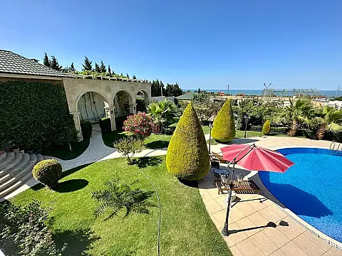 Kirayə verilir 6 otaqlı həyət evi 500 m²