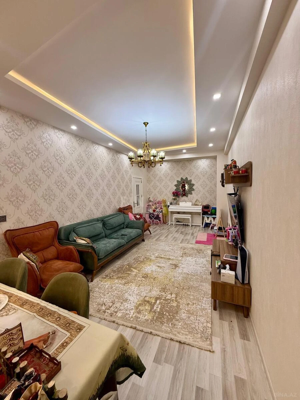 Satılır 2 otaqlı mənzil 80 m²