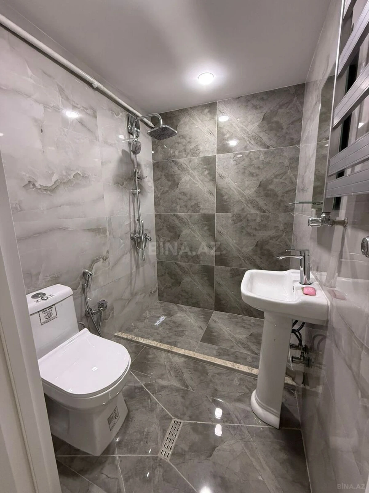 Satılır 3 otaqlı mənzil 50 m²