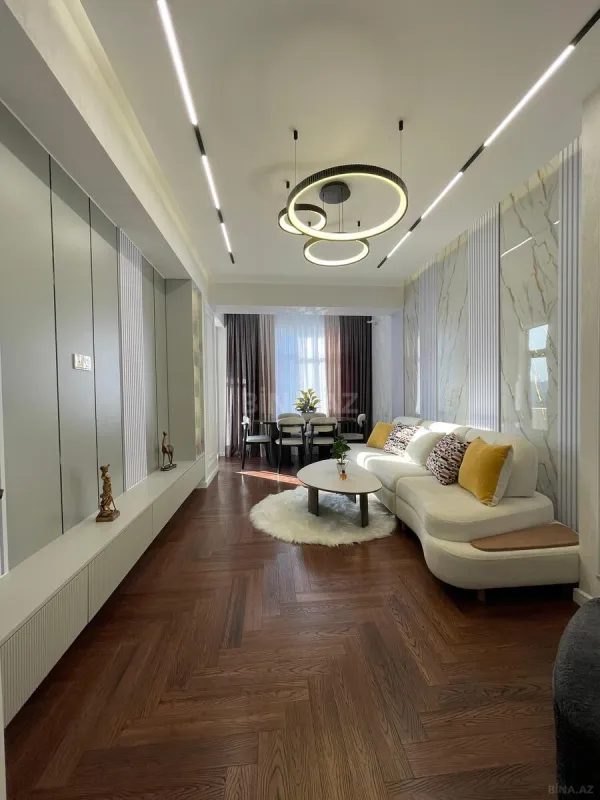 Satılır 3 otaqlı mənzil 101 m²