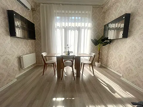 Kirayə verilir 2 otaqlı mənzil 54 m²