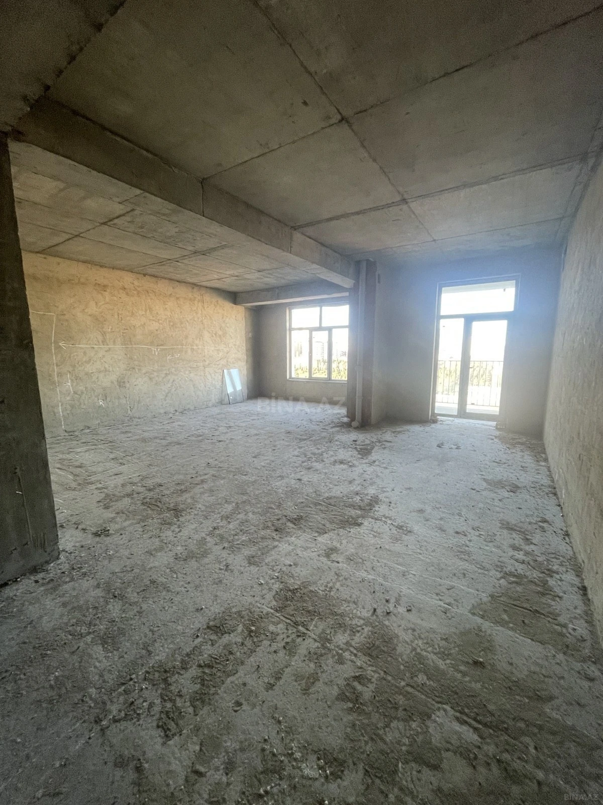 Satılır 2 otaqlı mənzil 69 m²