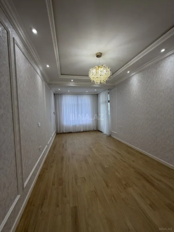 Satılır 3 otaqlı mənzil 129 m²