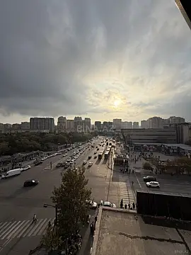 Satılır 3 otaqlı mənzil 129 m²