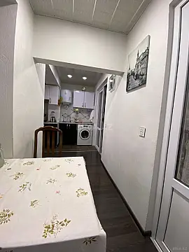 Satılır 5 otaqlı mənzil 110 m²
