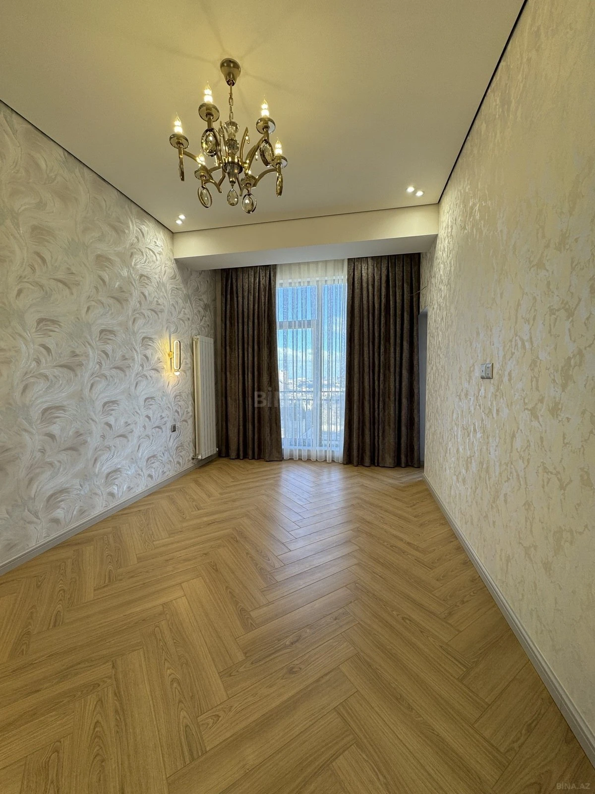 Satılır 2 otaqlı mənzil 71 m²
