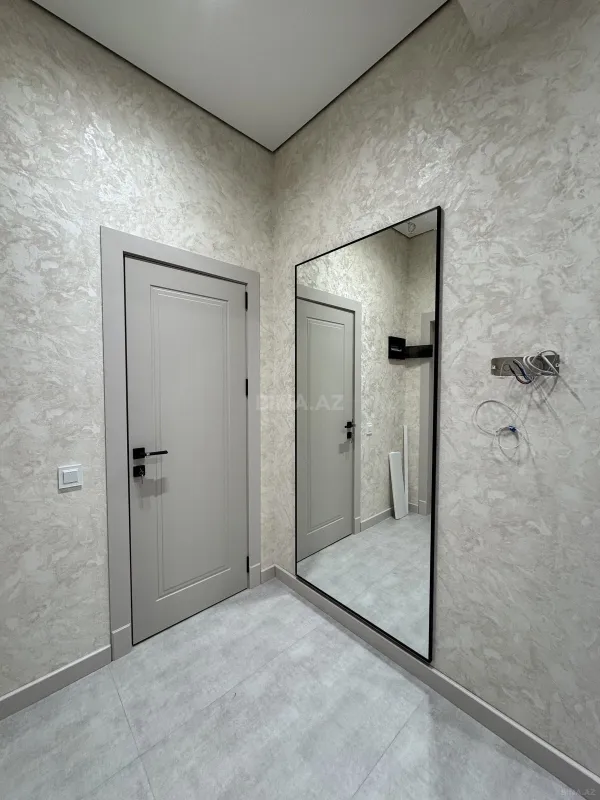 Satılır 2 otaqlı mənzil 65 m²