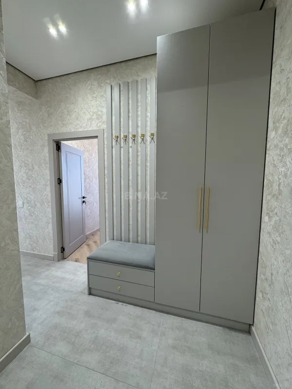 Satılır 2 otaqlı mənzil 65 m²