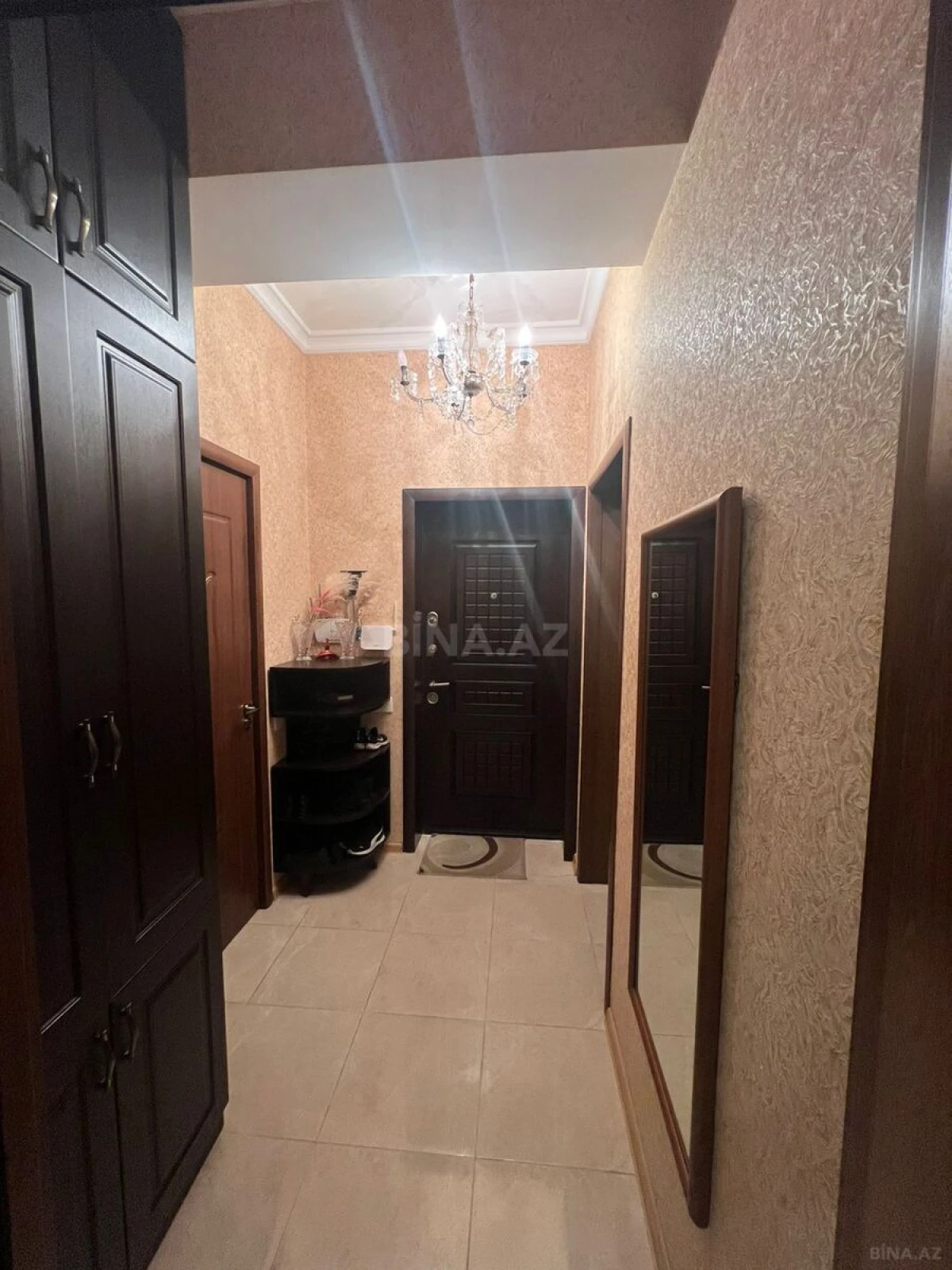 Satılır 2 otaqlı mənzil 69 m²