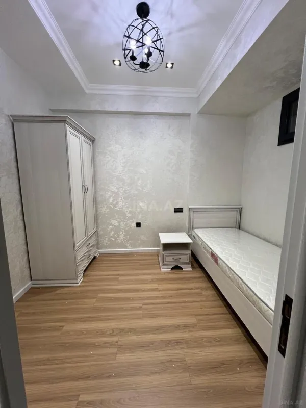 Kirayə verilir 3 otaqlı mənzil 115 m²