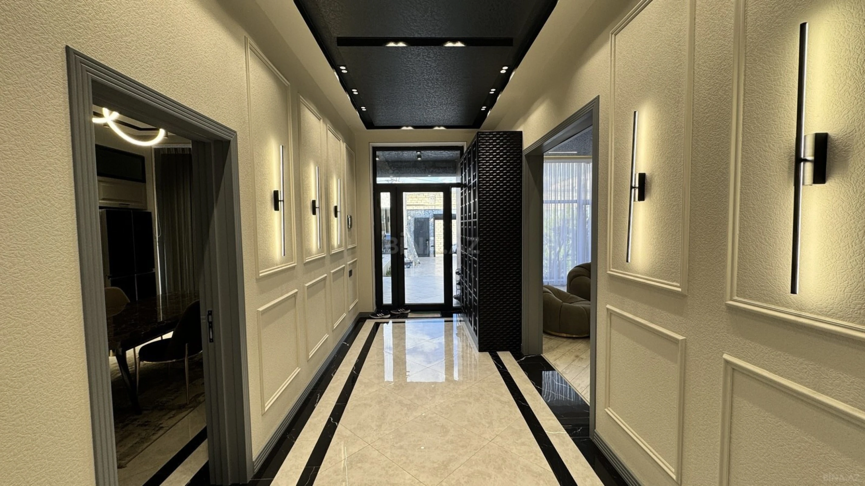 Satılır 5 otaqlı həyət evi 240 m²