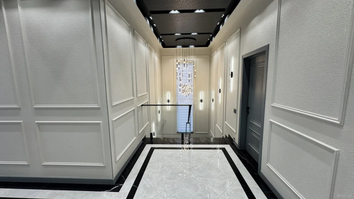 Satılır 5 otaqlı həyət evi 240 m²