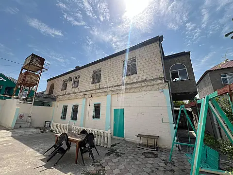 Satılır 9 otaqlı həyət evi 400 m² — Bakı, Bakıxanov 9 otaq 400.00 m²