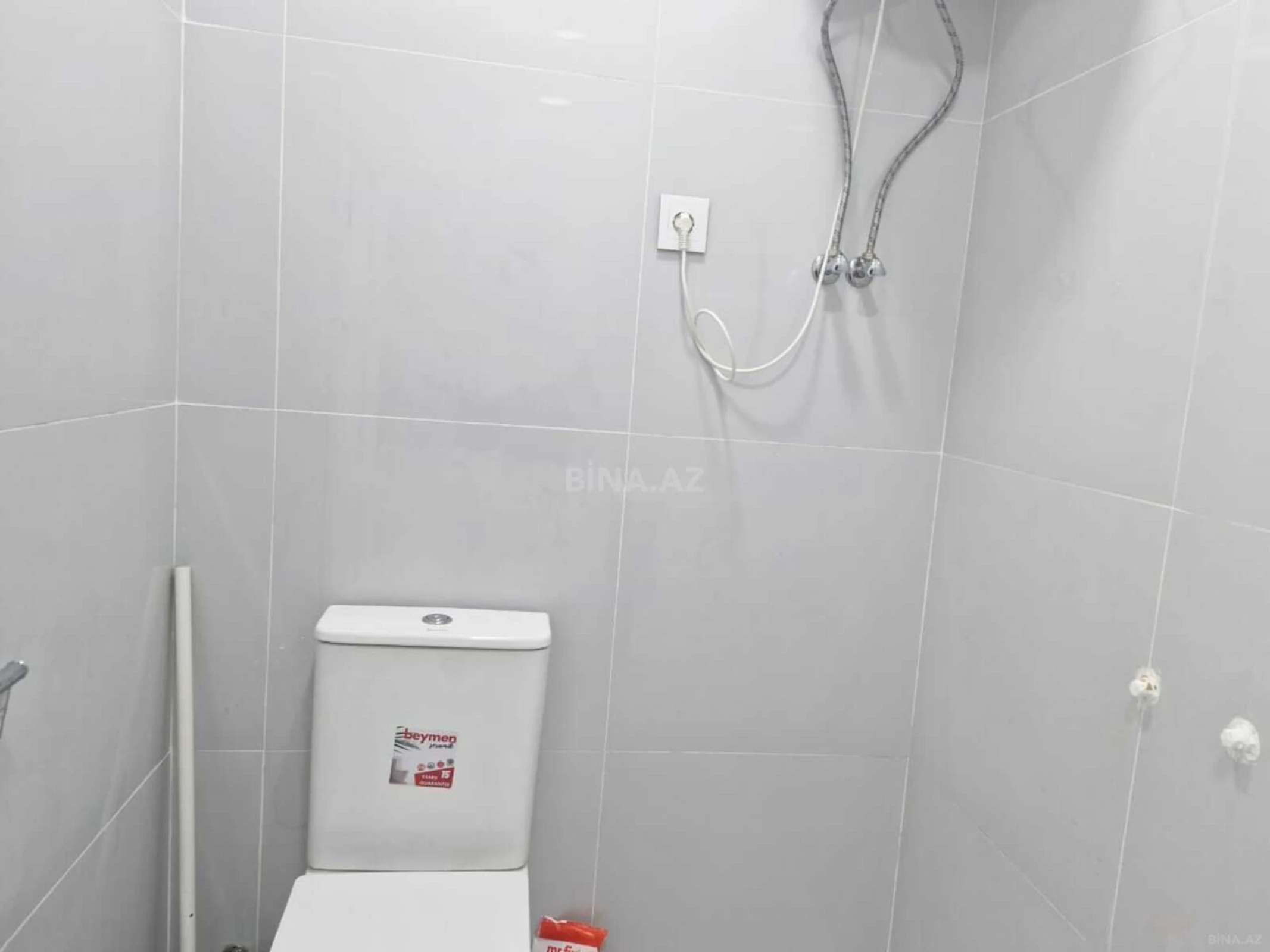 Satılır 1 otaqlı mənzil 68 m²
