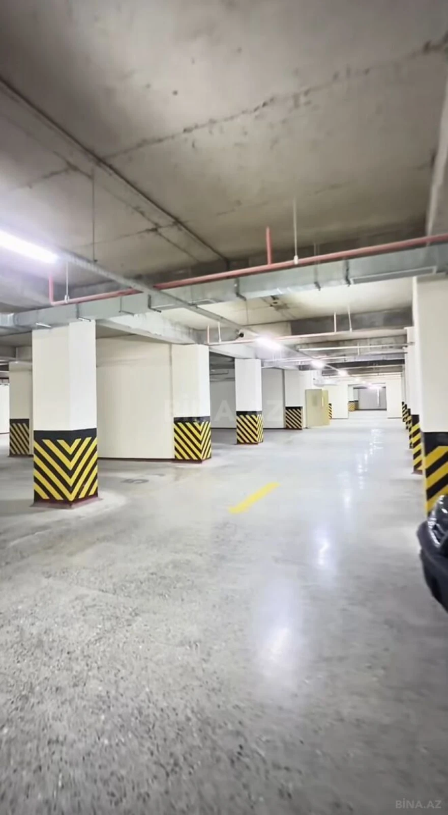 Satılır 3 otaqlı mənzil 136 m²