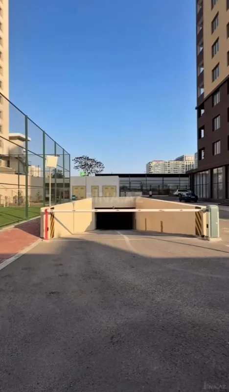 Satılır 3 otaqlı mənzil 136 m²