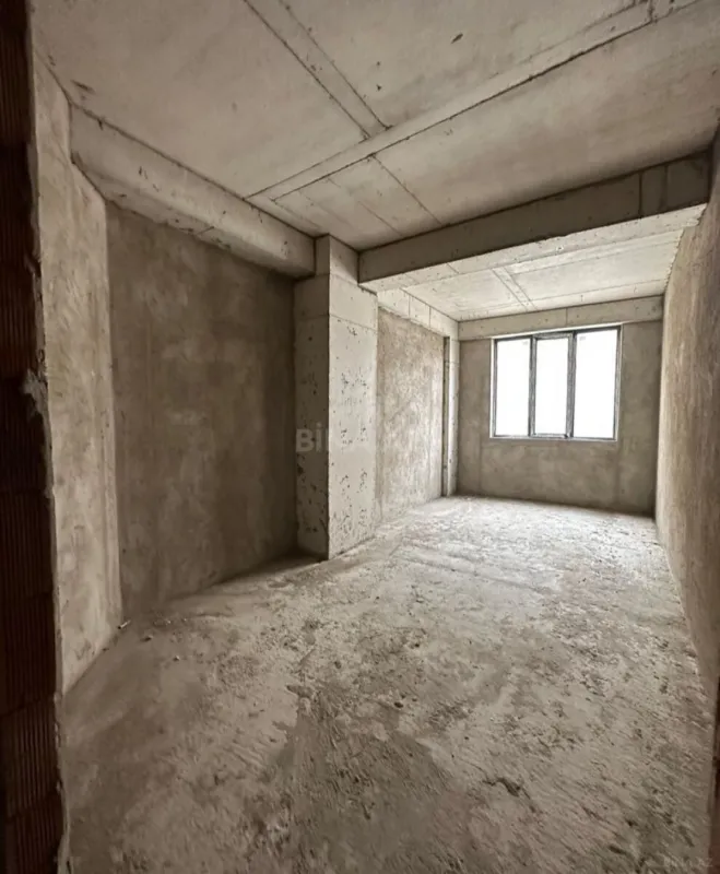 Satılır 3 otaqlı mənzil 136 m²