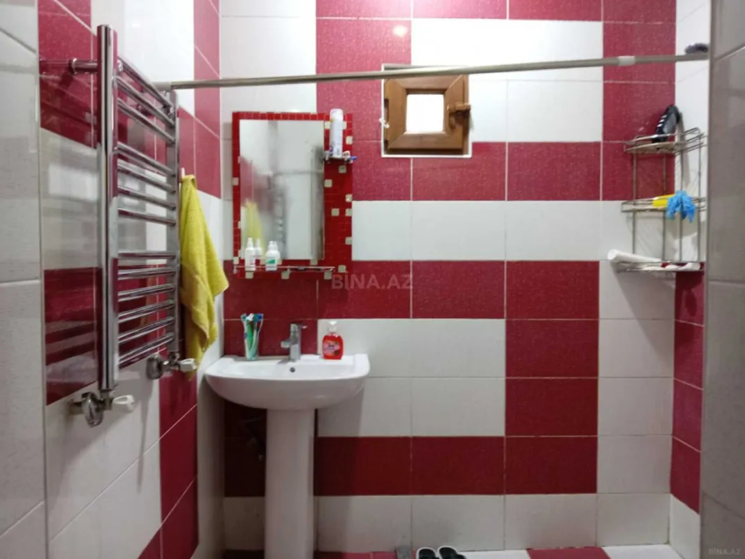 Satılır 4 otaqlı həyət evi 100 m²