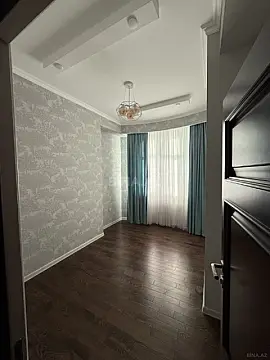 Satılır 3 otaqlı mənzil 118 m²