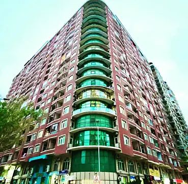 Satılır 3 otaqlı mənzil 118 m²