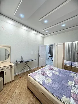 Kirayə verilir 2 otaqlı mənzil 68 m²