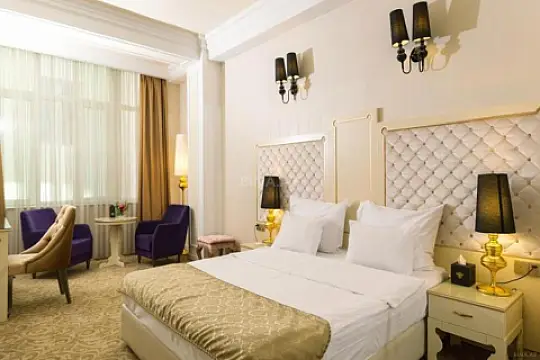 Satılır obyekt 435 m²