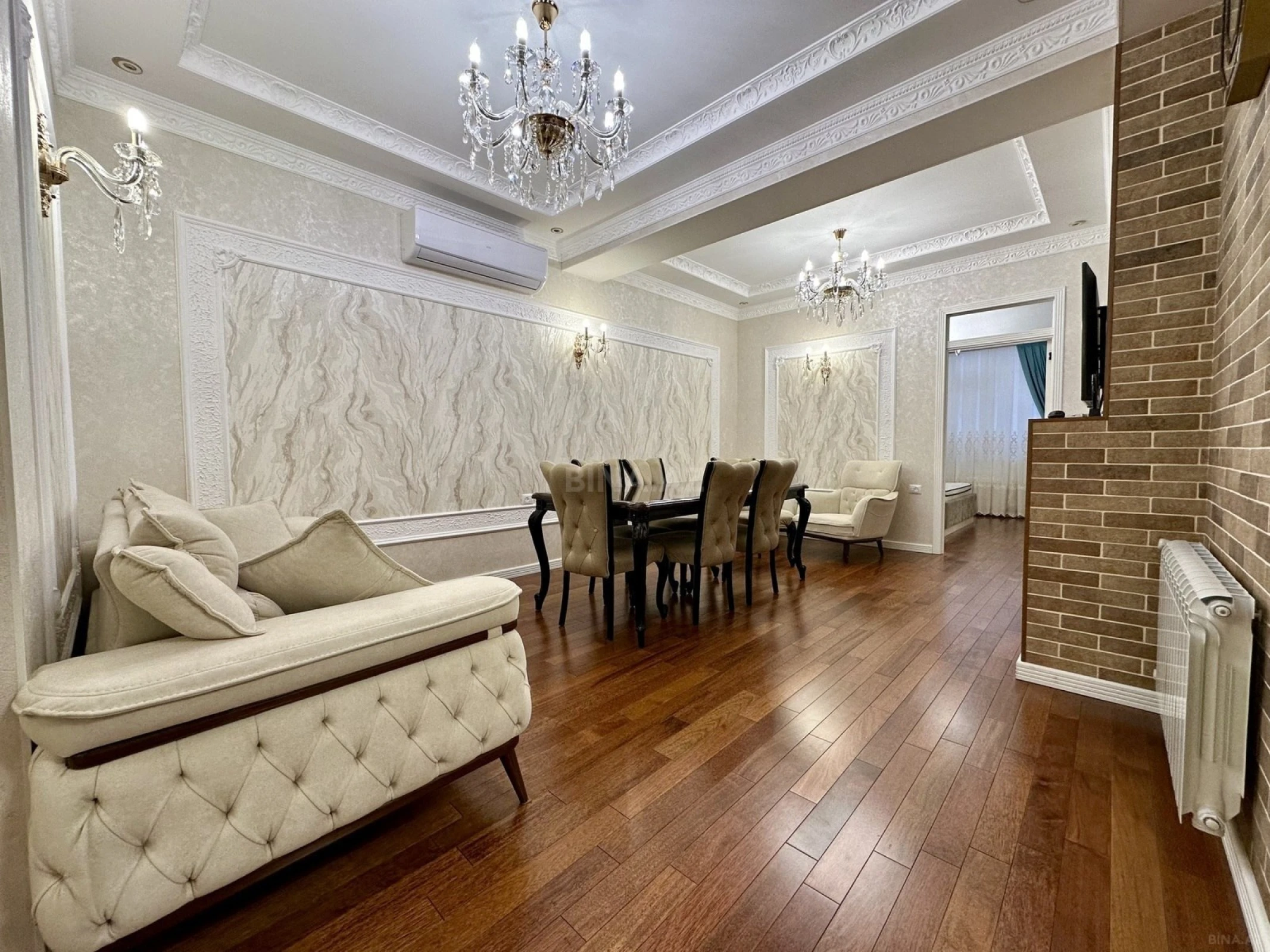 Satılır 3 otaqlı mənzil 120 m²