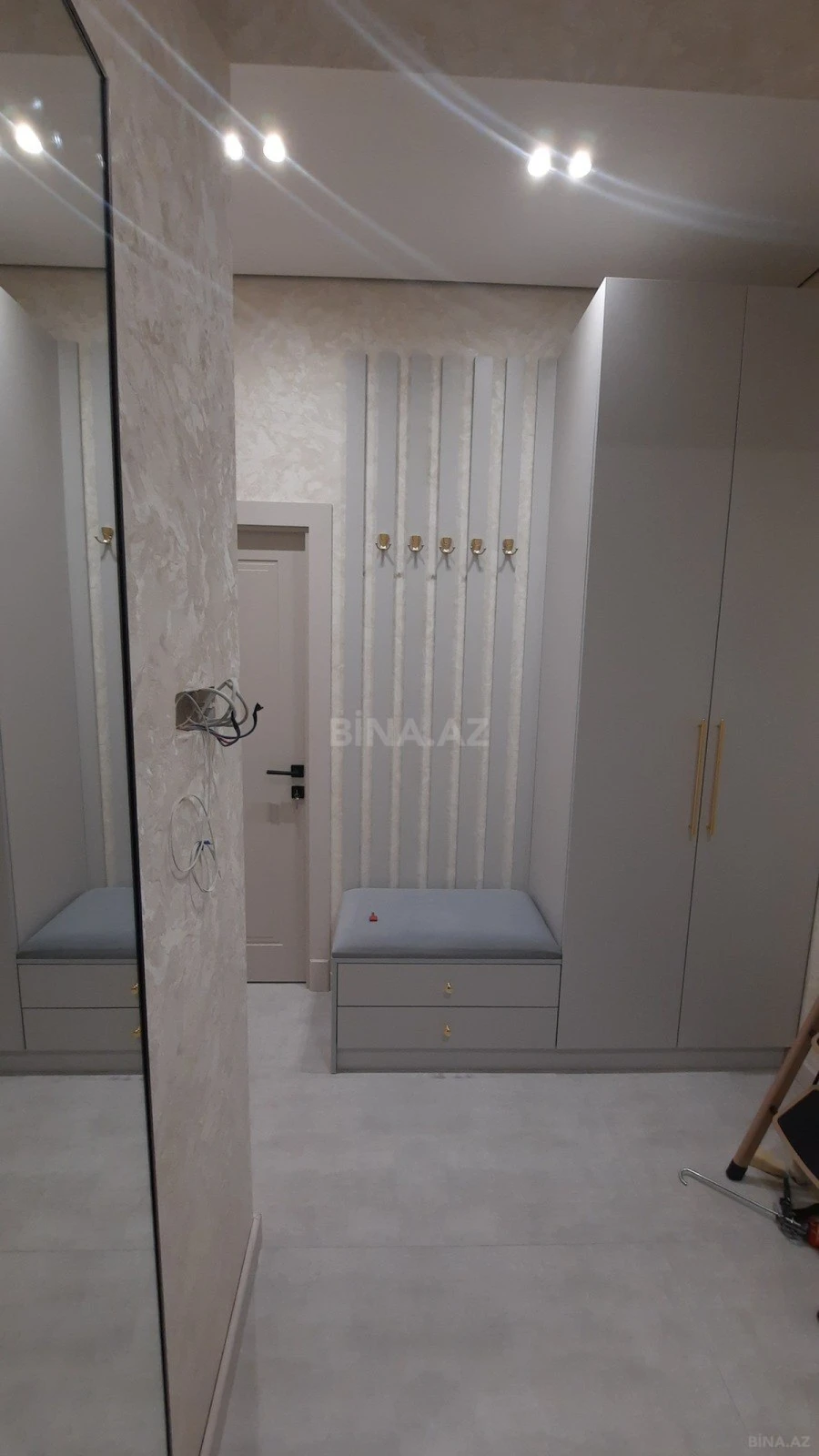 Satılır 2 otaqlı mənzil 65 m²