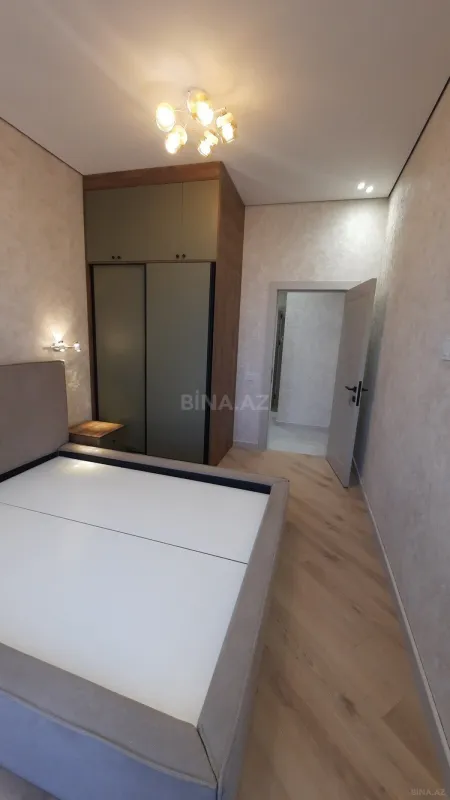 Satılır 2 otaqlı mənzil 65 m²