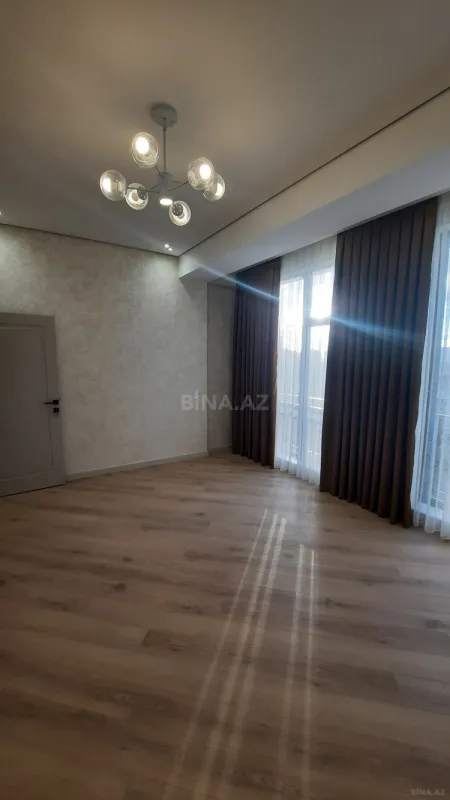Satılır 2 otaqlı mənzil 65 m²