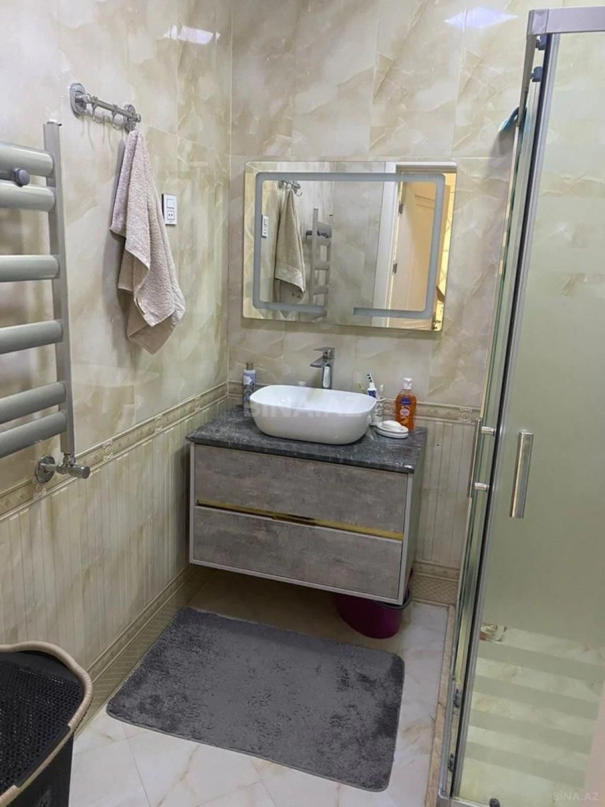 Kirayə verilir 6 otaqlı həyət evi 500 m²