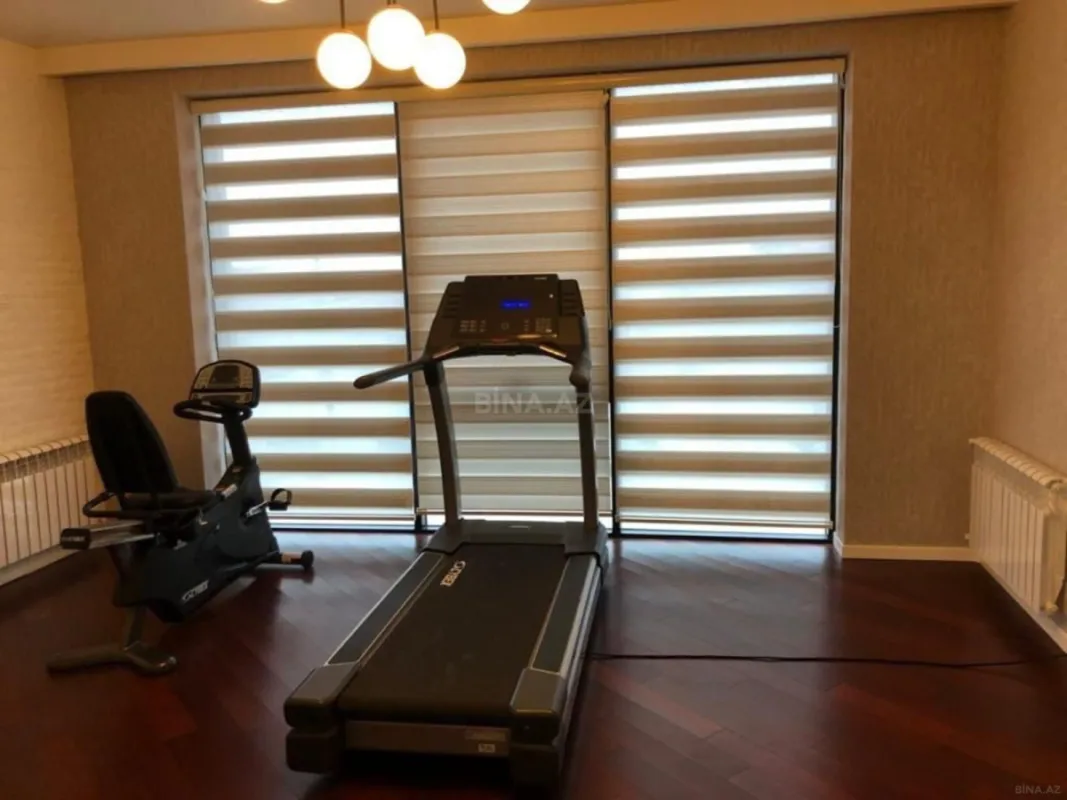 Kirayə verilir 6 otaqlı həyət evi 500 m²