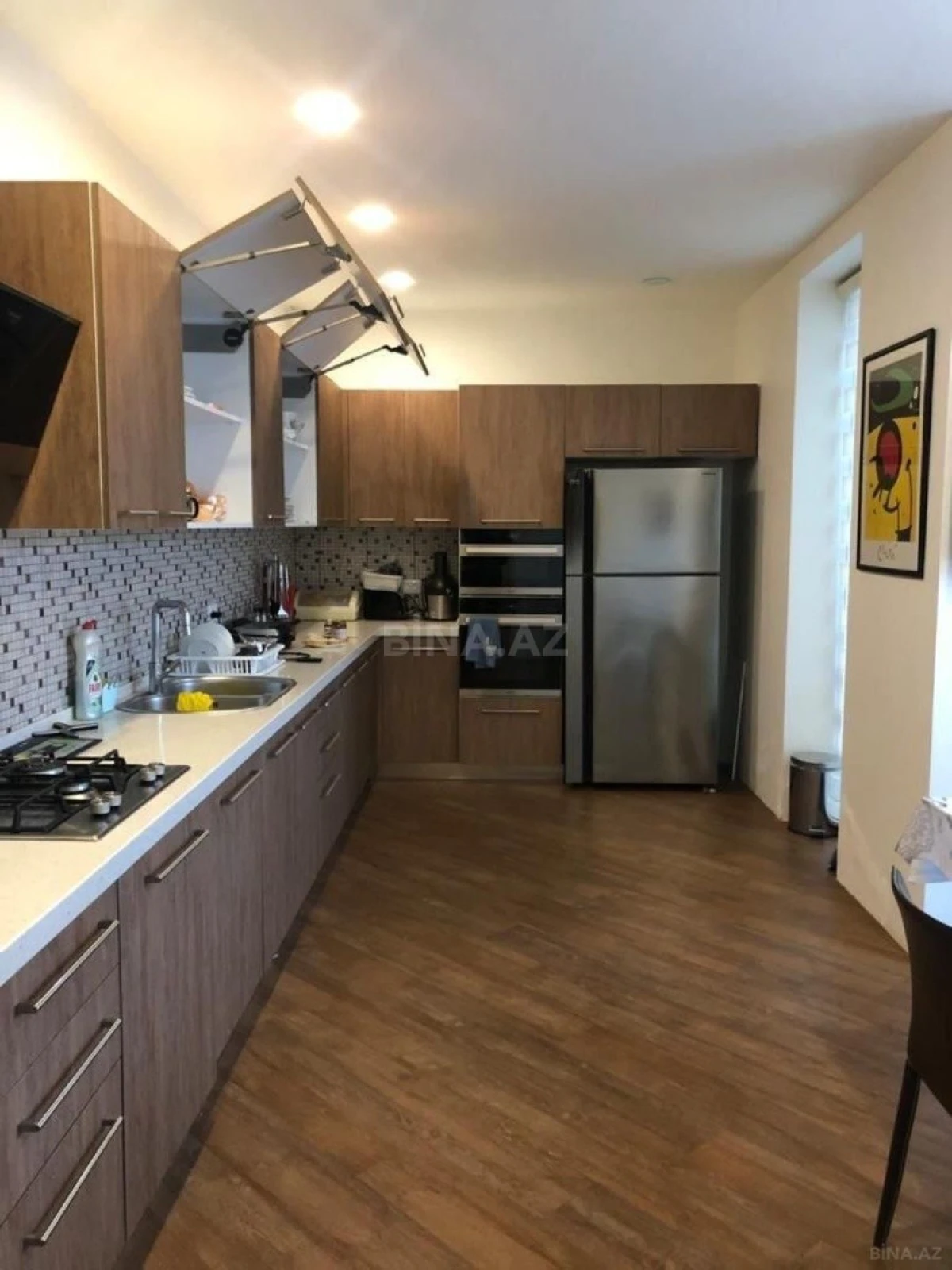 Kirayə verilir 6 otaqlı həyət evi 500 m²