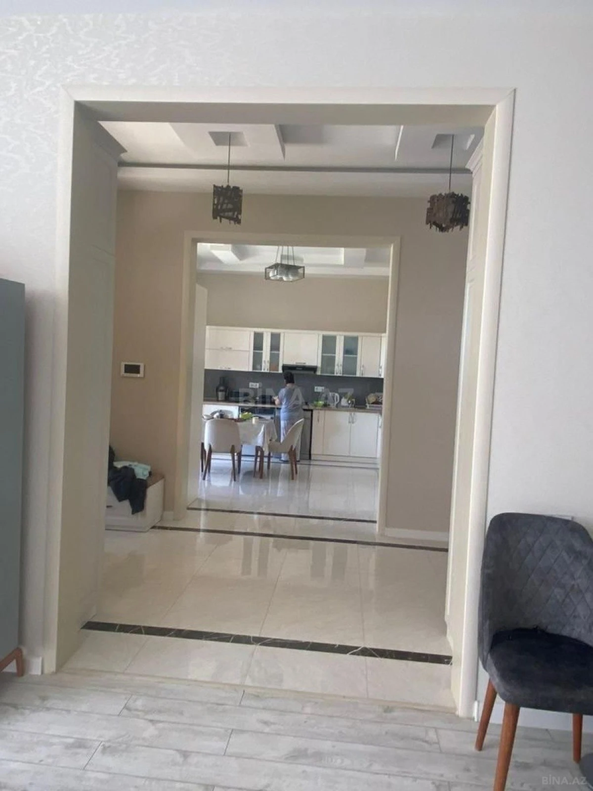 Kirayə verilir 6 otaqlı həyət evi 500 m²