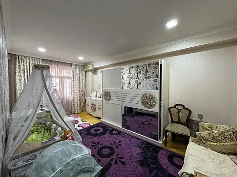 Satılır 3 otaqlı mənzil 144 m²