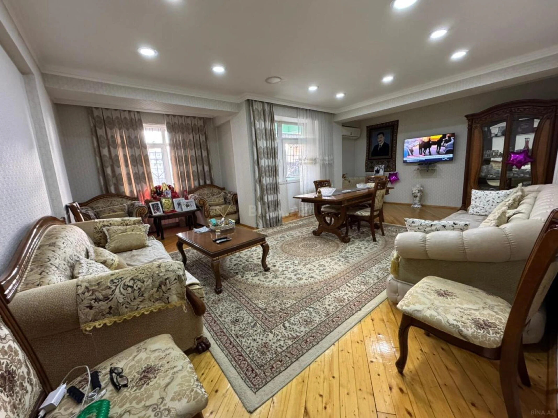 Satılır 3 otaqlı mənzil 144 m²