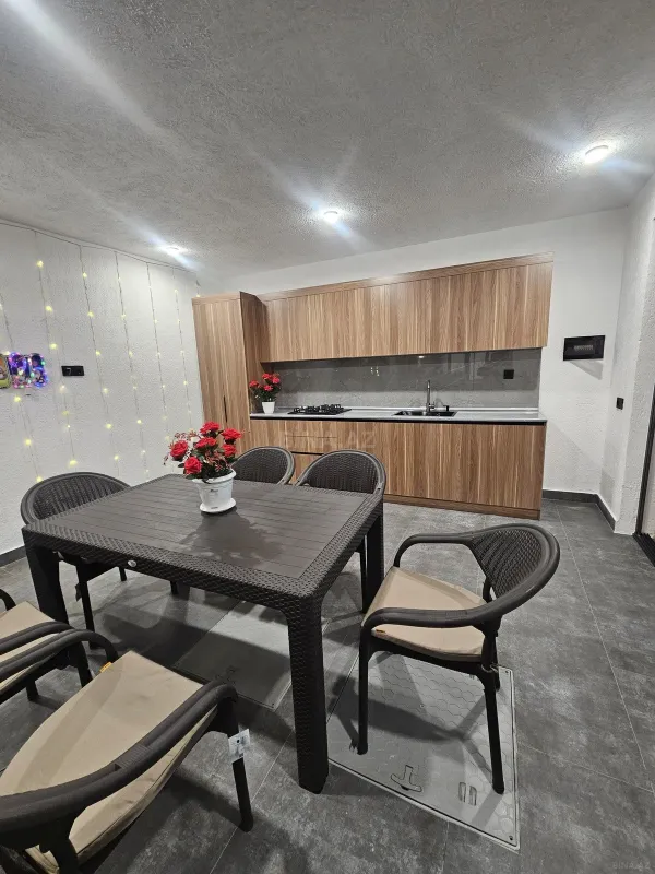 Satılır 4 otaqlı həyət evi 160 m²