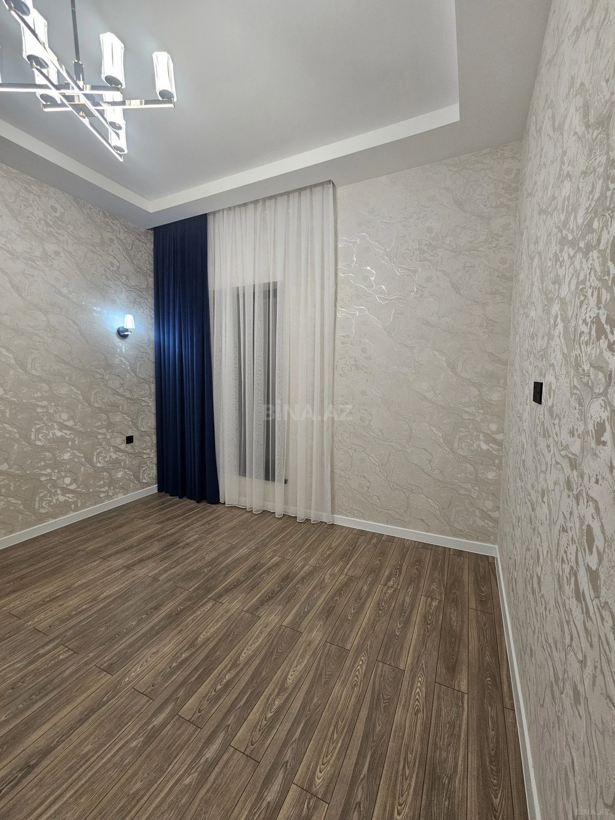 Satılır 4 otaqlı həyət evi 160 m²